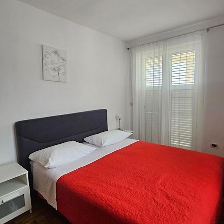 Apartment Mary Trogir Exteriör bild