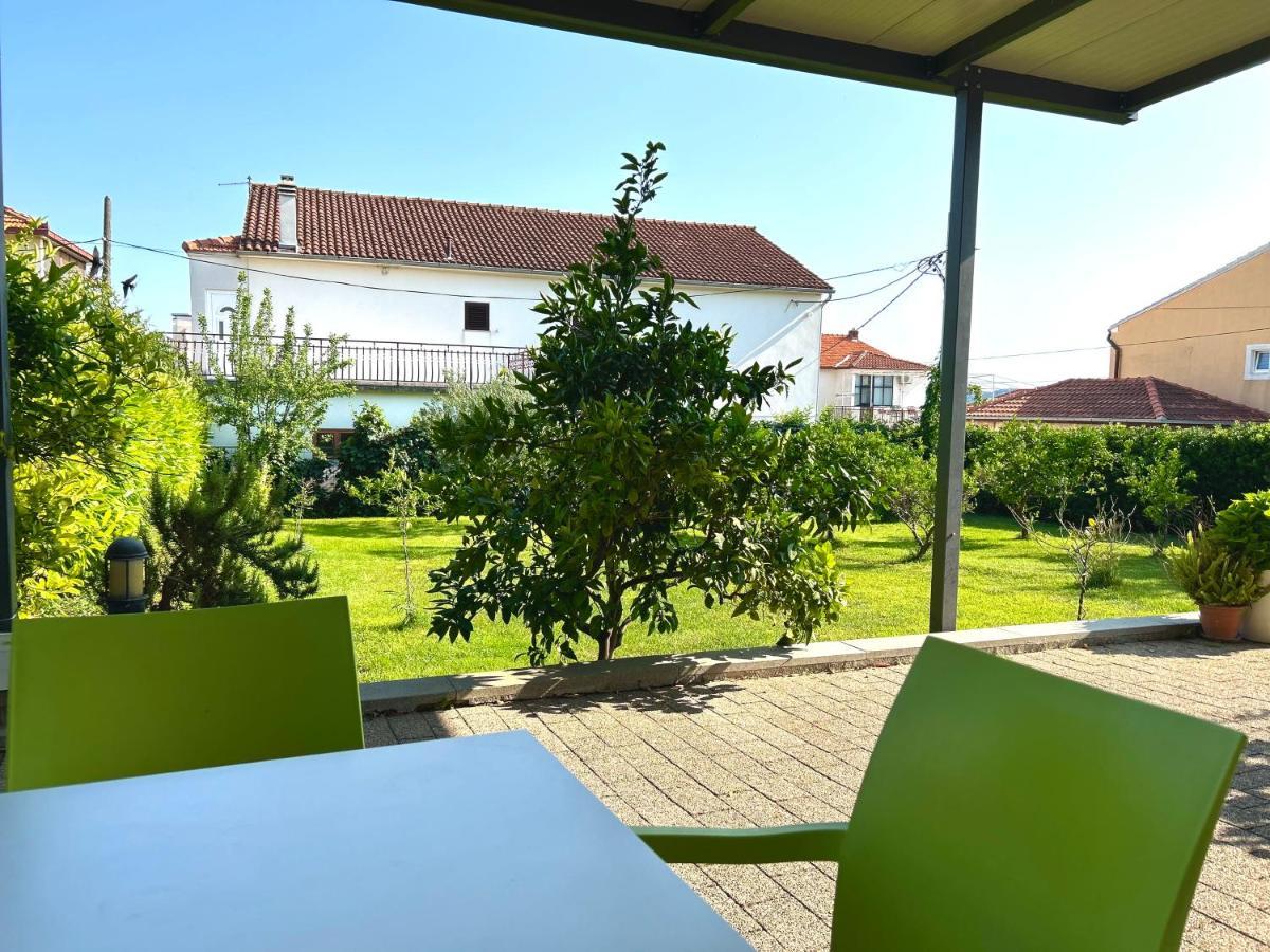 Apartment Mary Trogir Exteriör bild