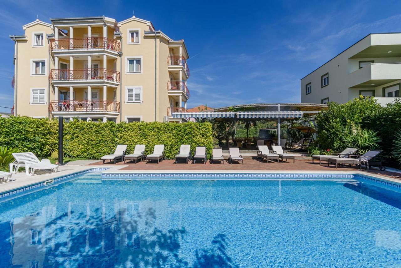 Apartment Mary Trogir Exteriör bild