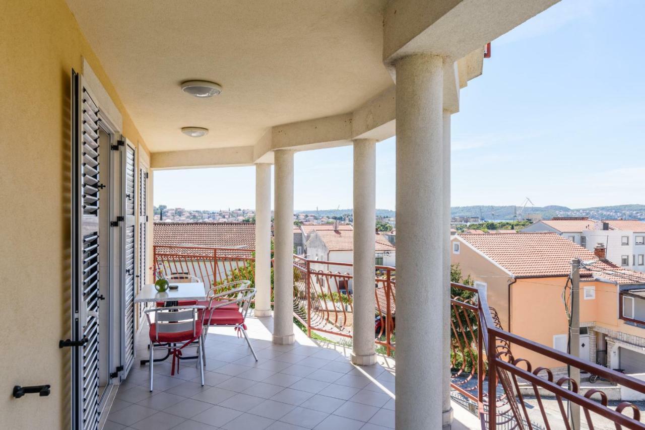 Apartment Mary Trogir Exteriör bild