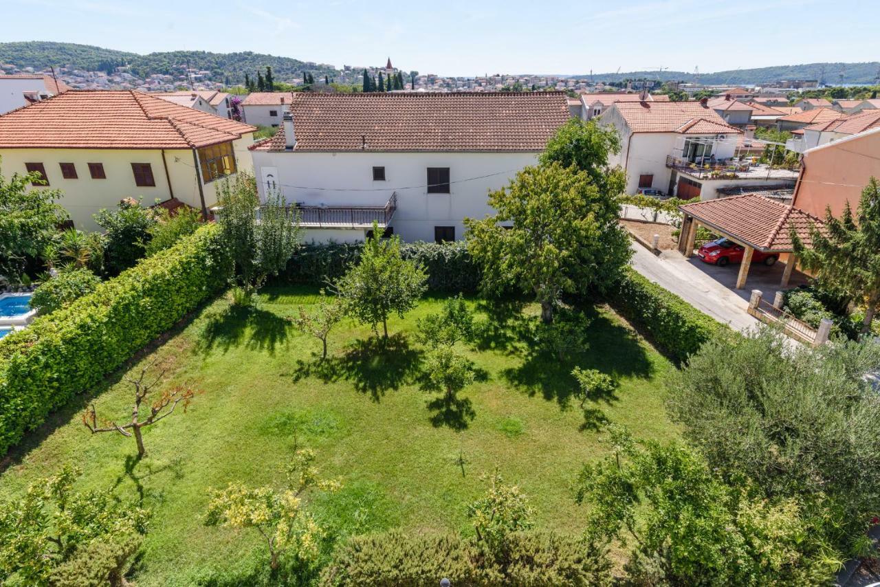 Apartment Mary Trogir Exteriör bild